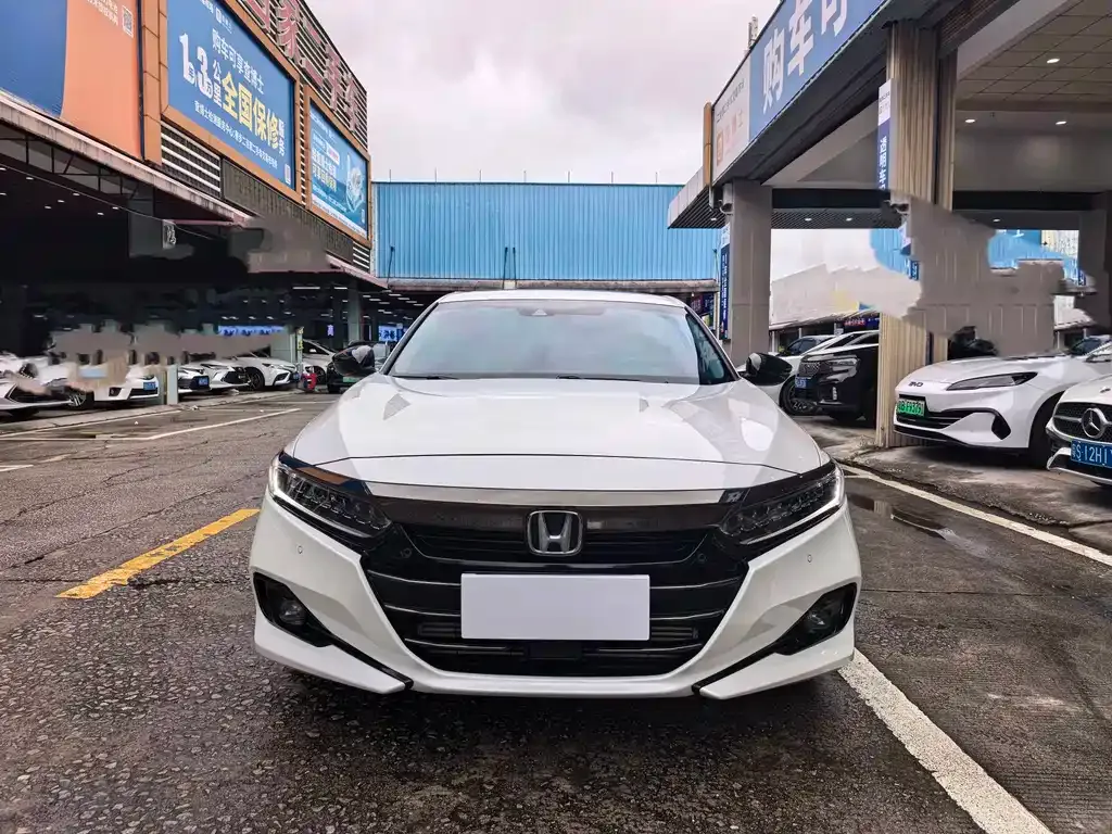 Honda Accord — фото 4