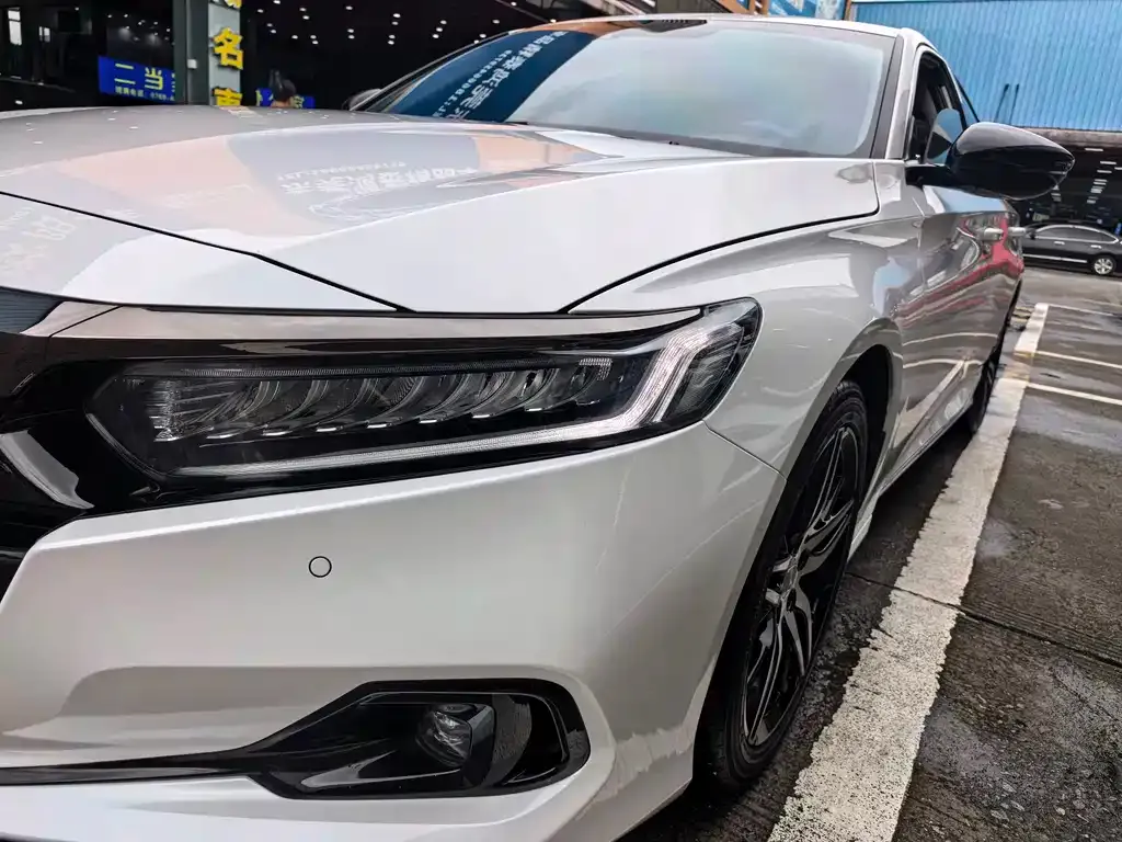 Honda Accord — фото 2