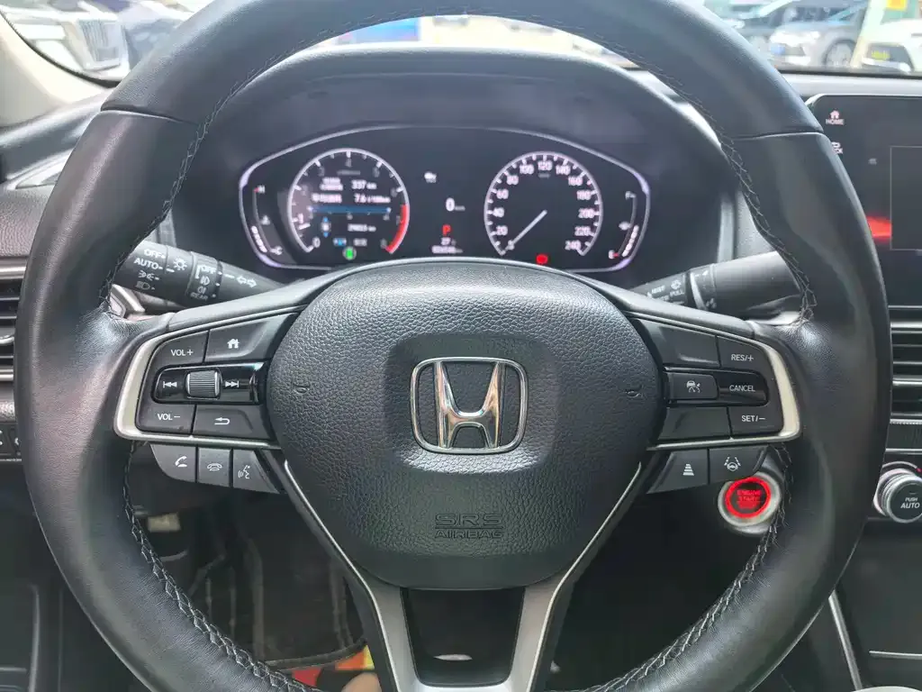 Honda Accord — фото 8