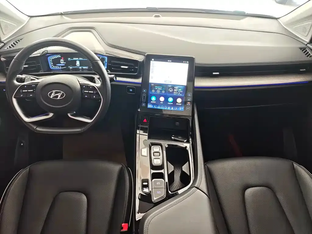 Hyundai Custo — фото 10
