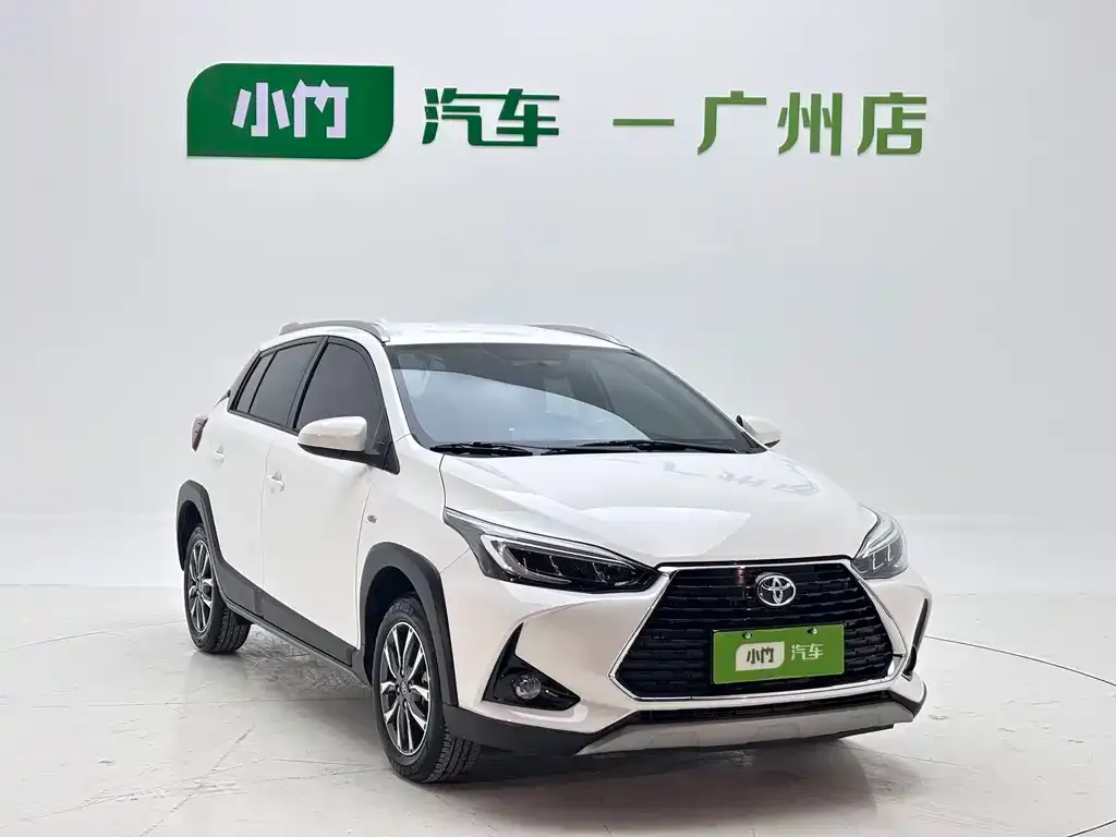 Toyota Yaris L — фото 4