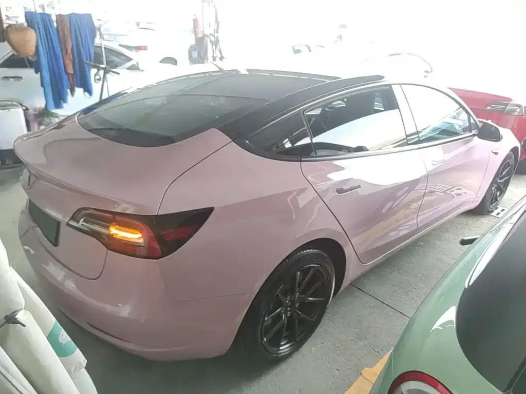 Tesla Model 3 — фото 3