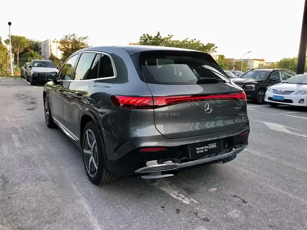Mercedes-Benz EQS SUV — фото 8