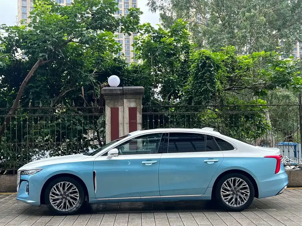 Hongqi H5 — фото 6