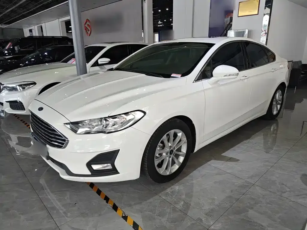 Ford Mondeo — фото 9
