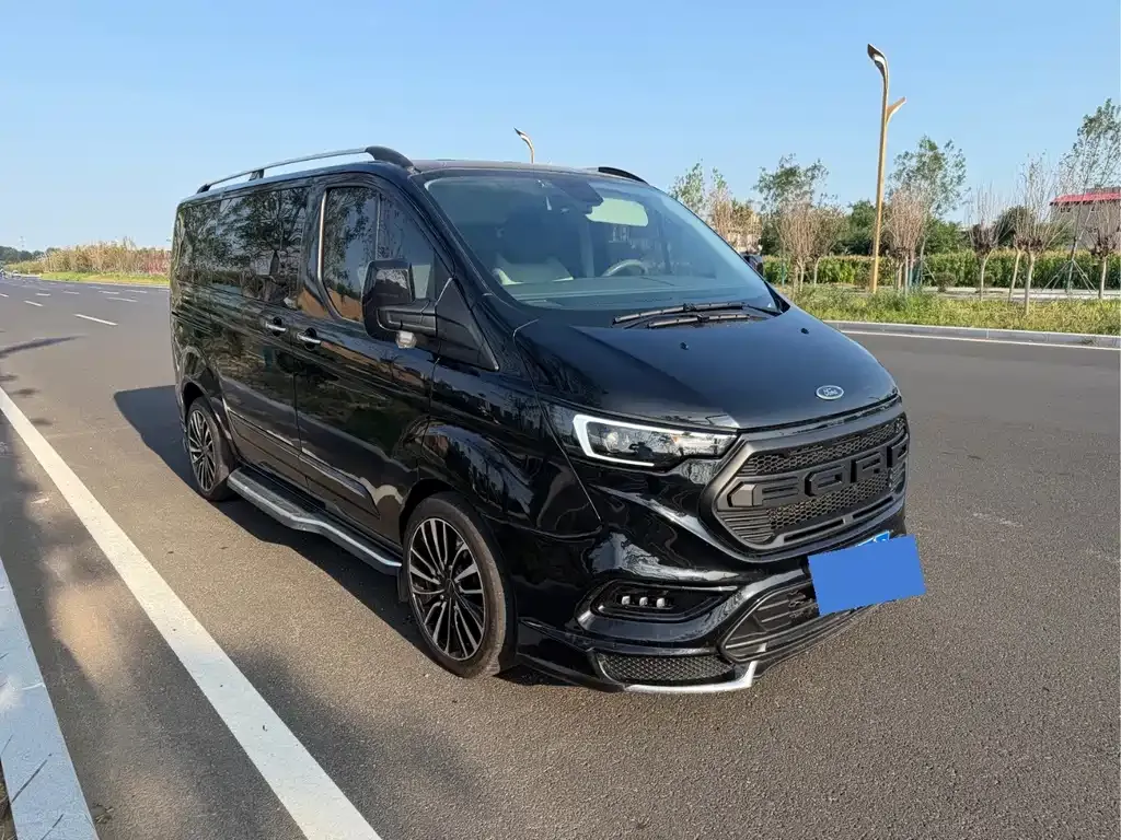 Ford Tourneo — фото 8