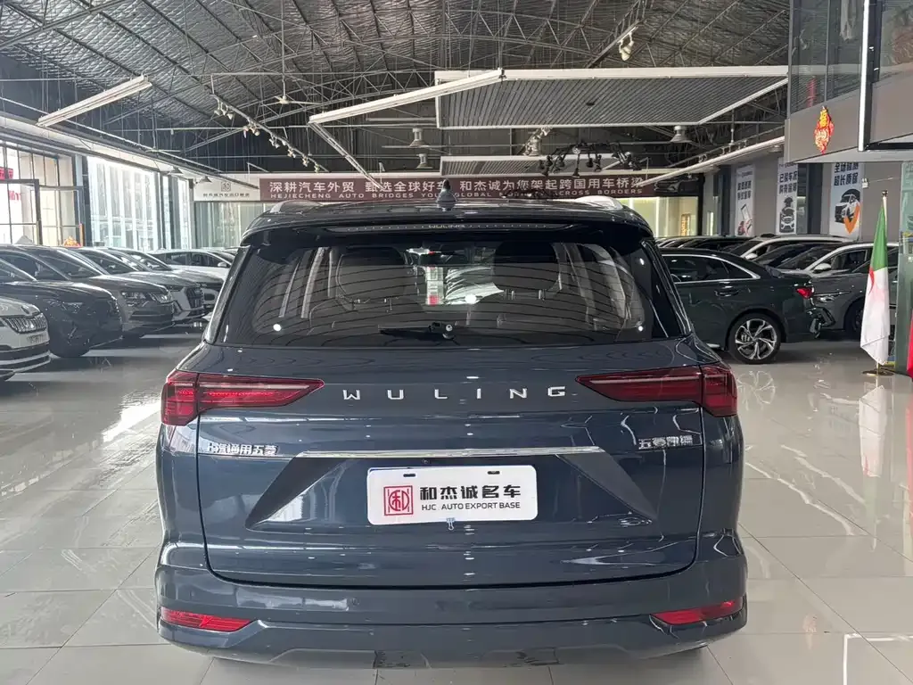 Wuling Victory — фото 10