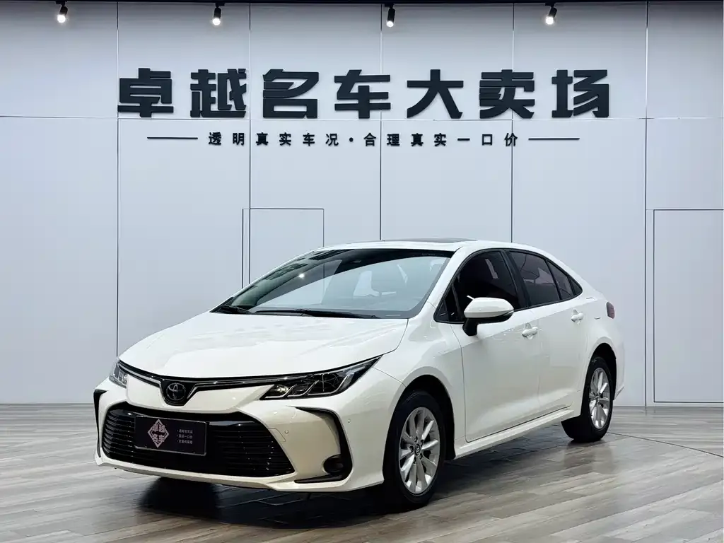 Toyota Corolla — фото 5