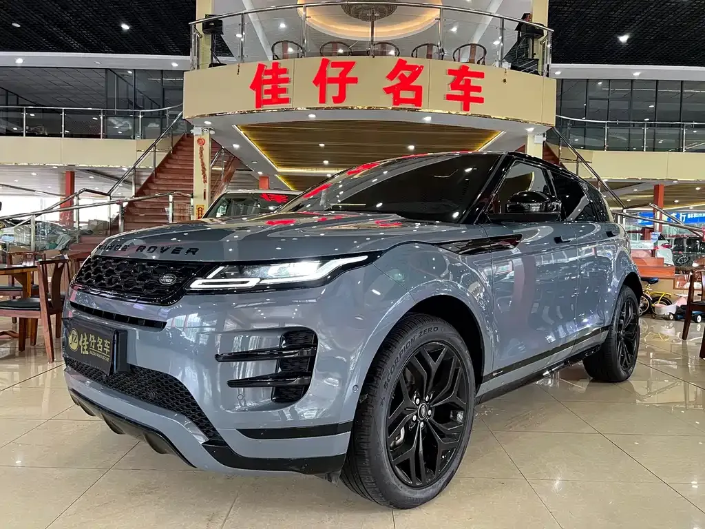 Land Rover Evoque — фото 1