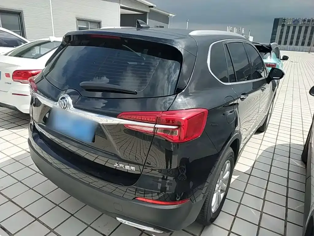 Buick Envision Plus — фото 3
