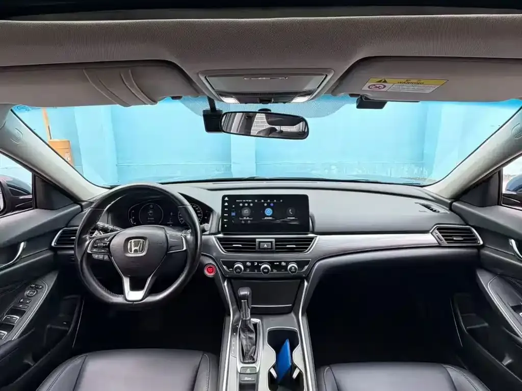 Honda Accord — фото 4