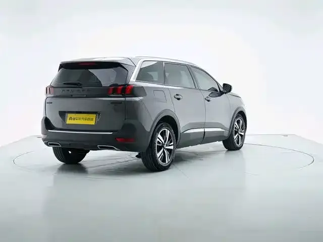Peugeot 5008 — фото 4
