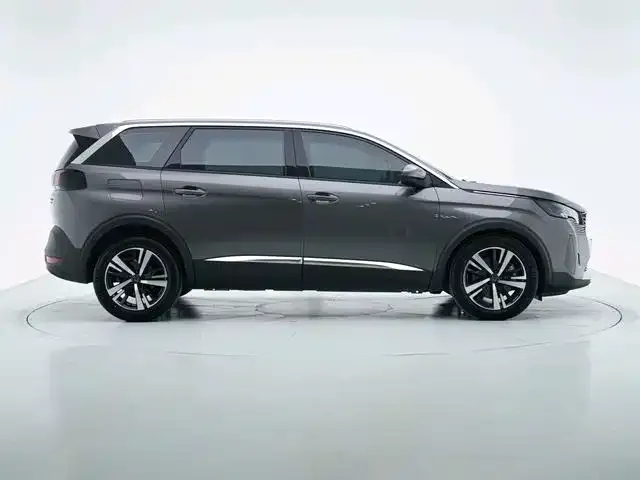 Peugeot 5008 — фото 5