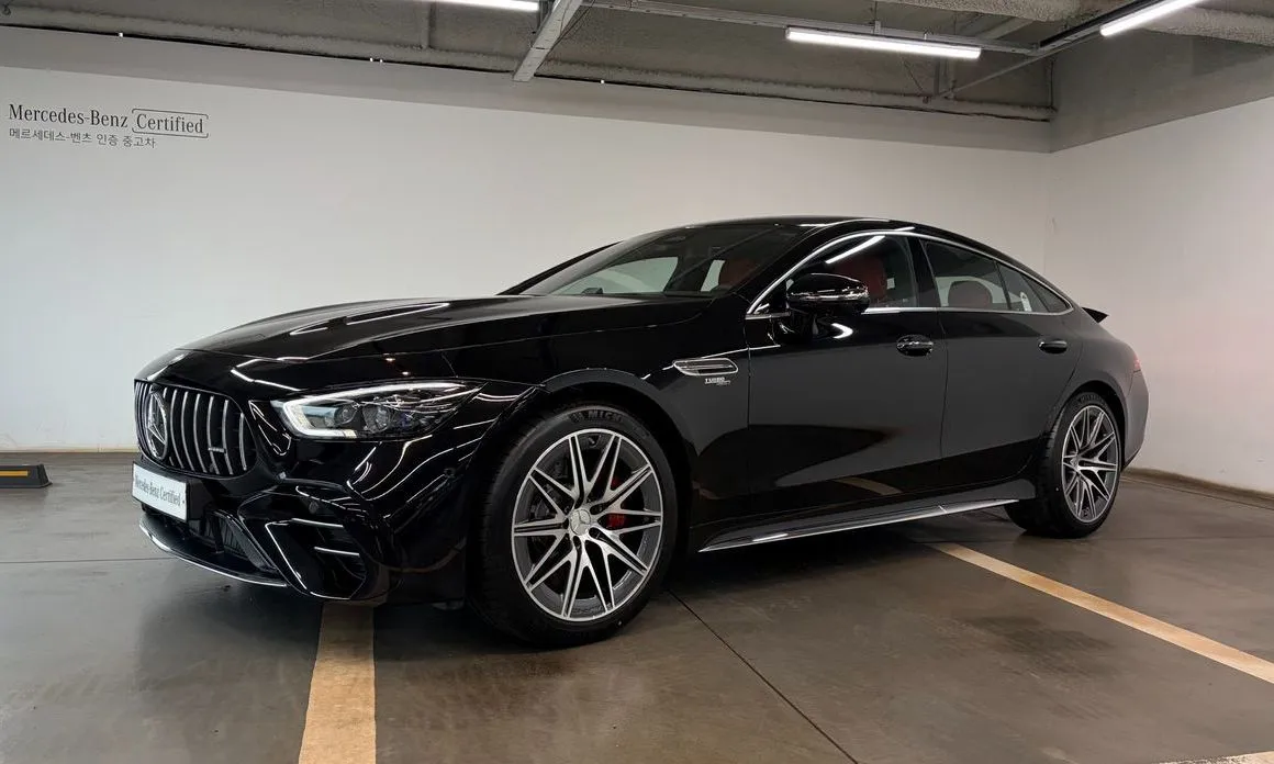 Mercedes-Benz AMG GT — фото 1