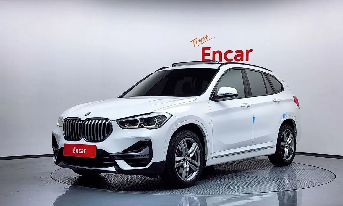 BMW X1 — фото 1