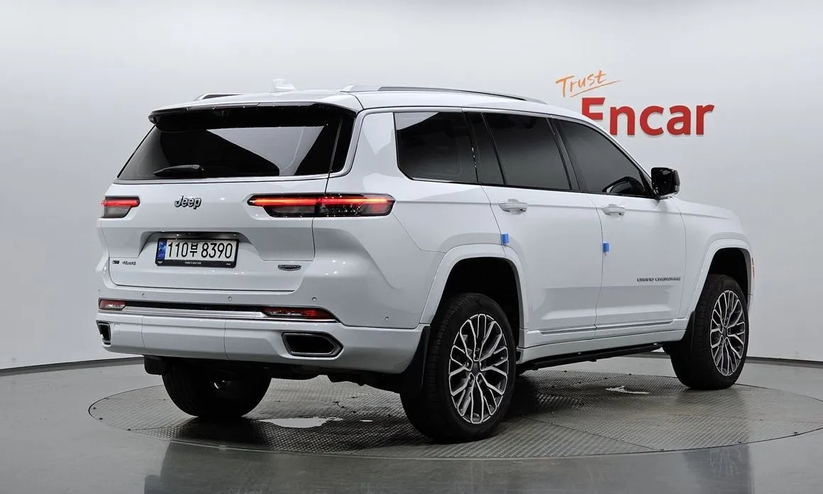 Jeep Cherokee — фото 6