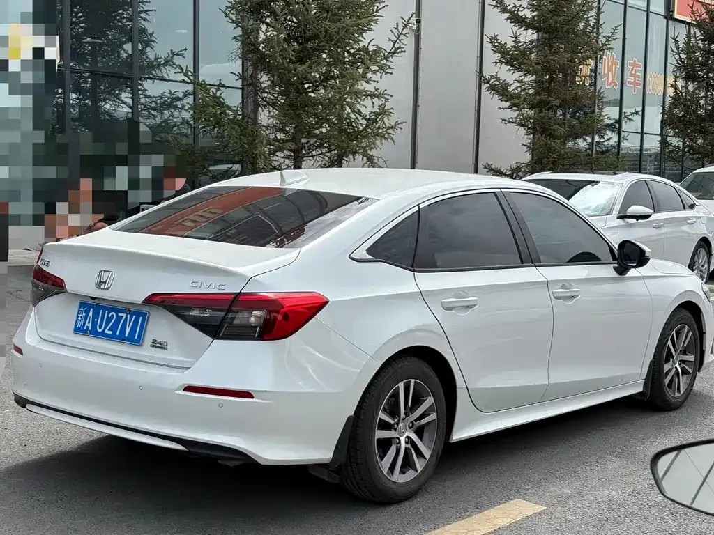 Honda Civic — фото 4