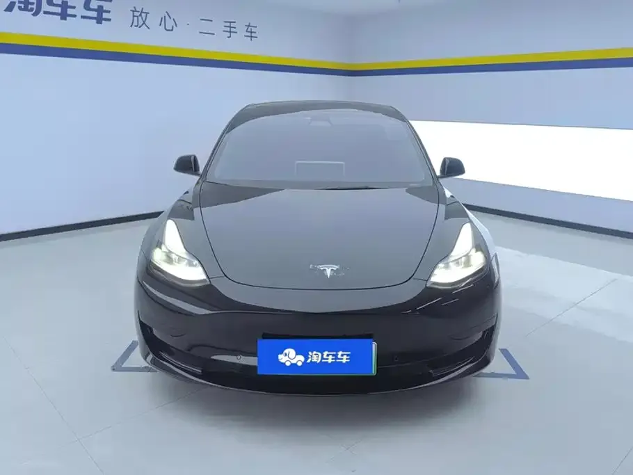 Tesla Model 3 — фото 3