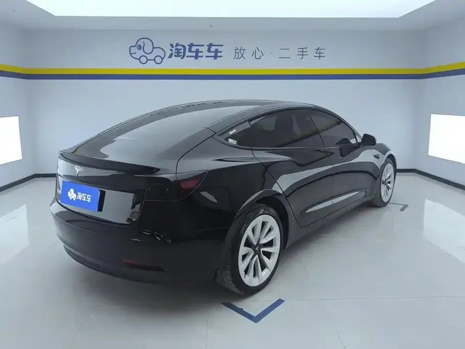 Tesla Model 3 — фото 4