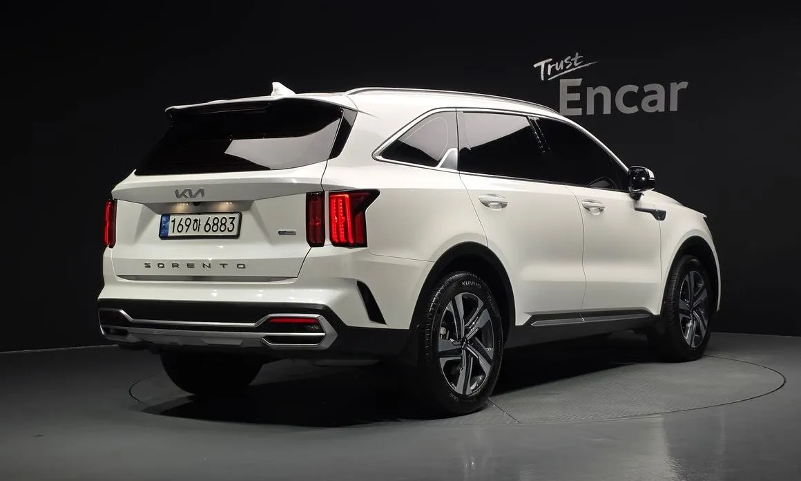 Kia Sorento — фото 7