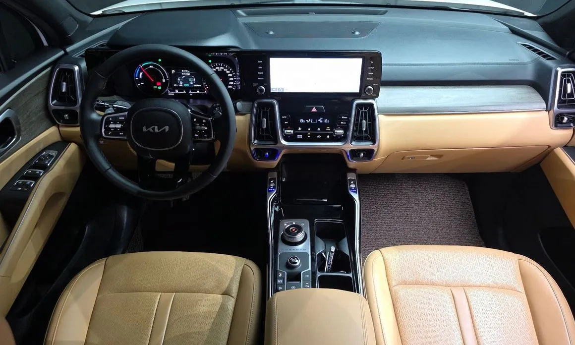 Kia Sorento — фото 10