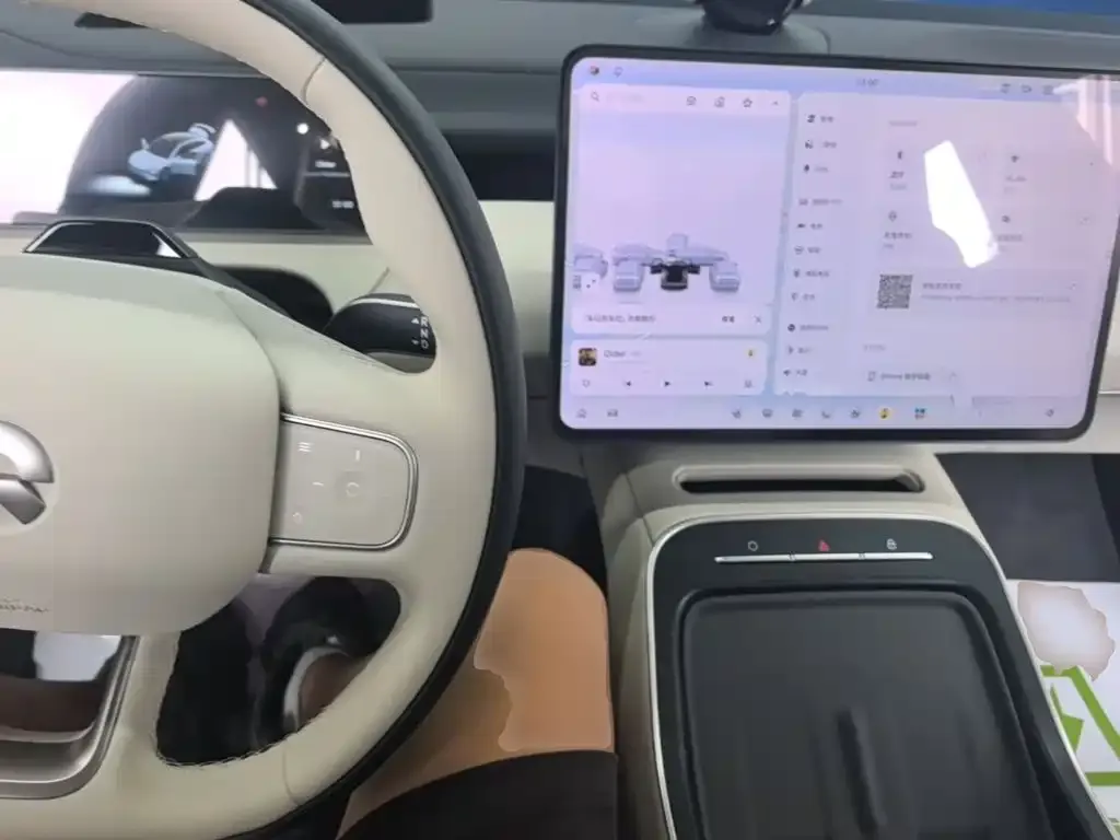 NIO ET5T — фото 10