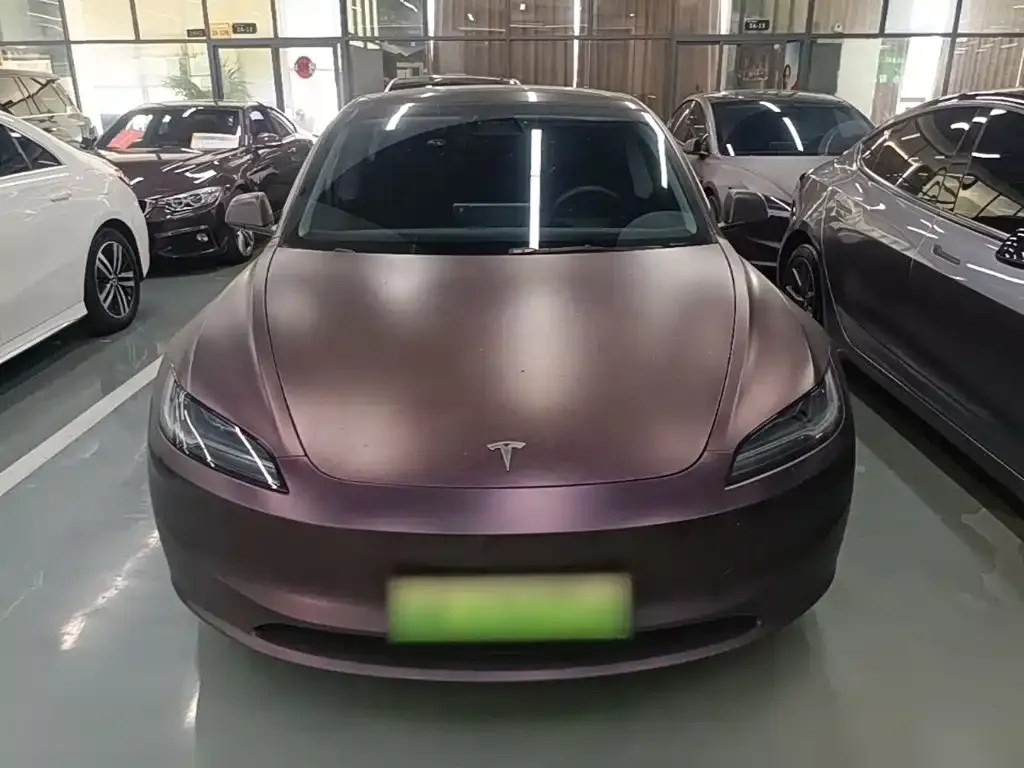 Tesla Model 3 — фото 2