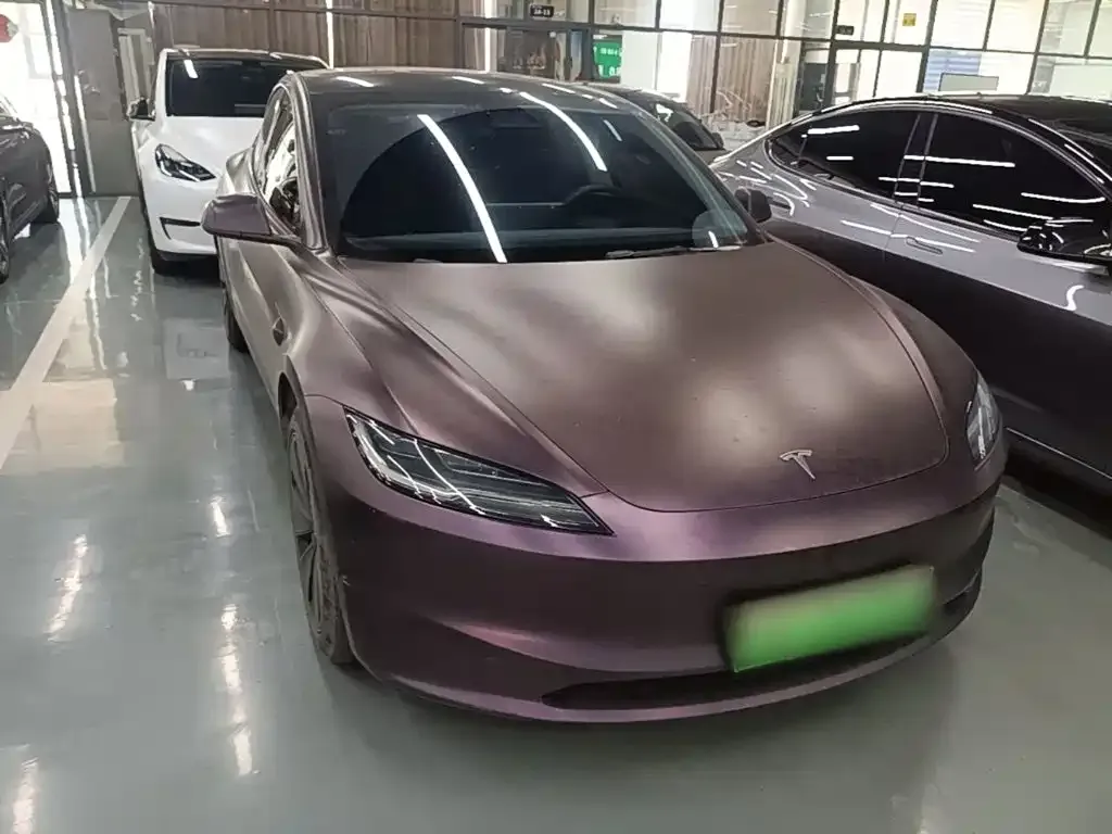 Tesla Model 3 — фото 10