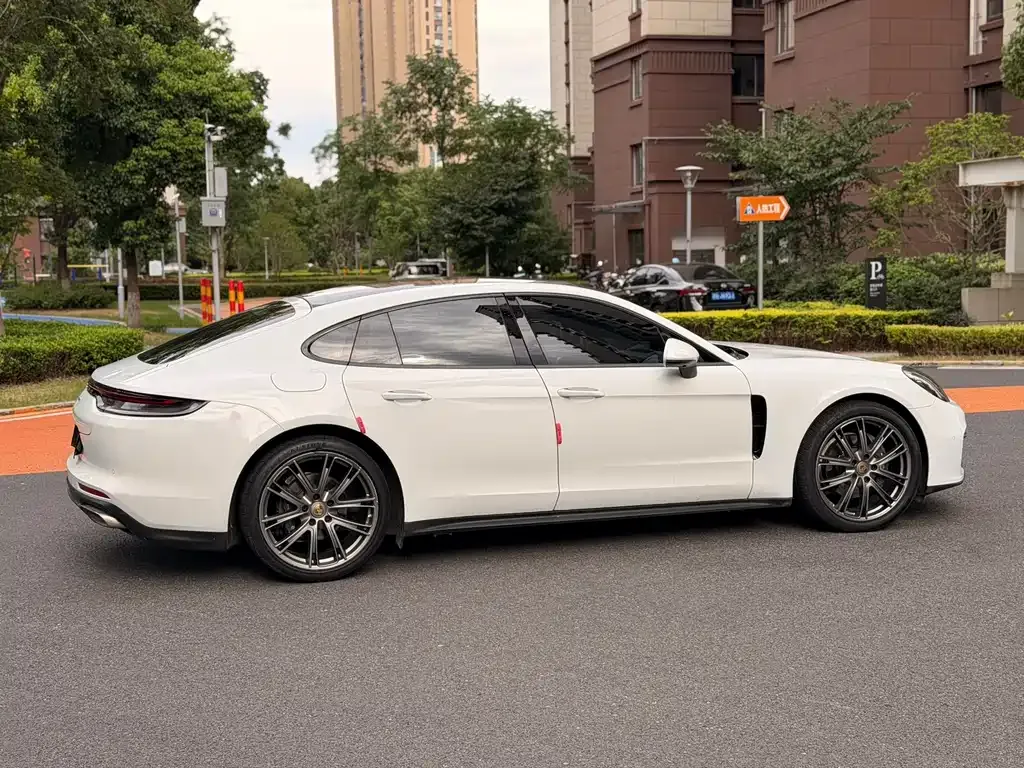 Porsche Panamera — фото 8