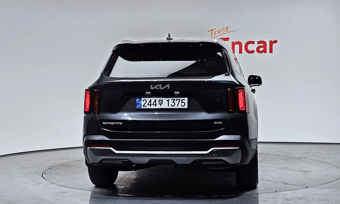 Kia Sorento — фото 5