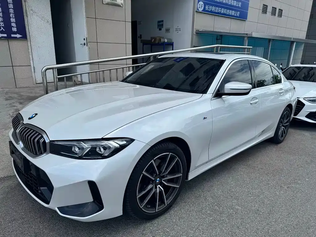 BMW 3 Series — фото 1