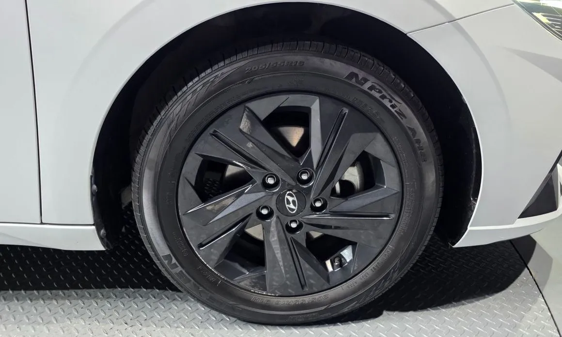 Hyundai AVANTE — фото 7