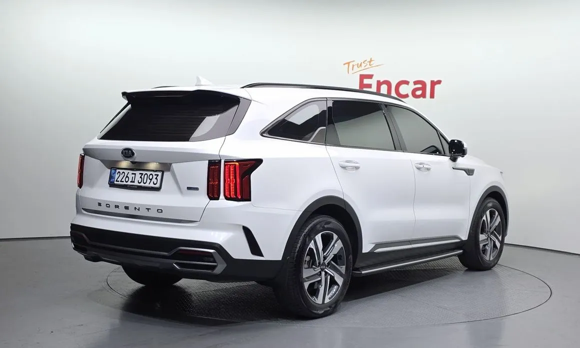 Kia Sorento — фото 5