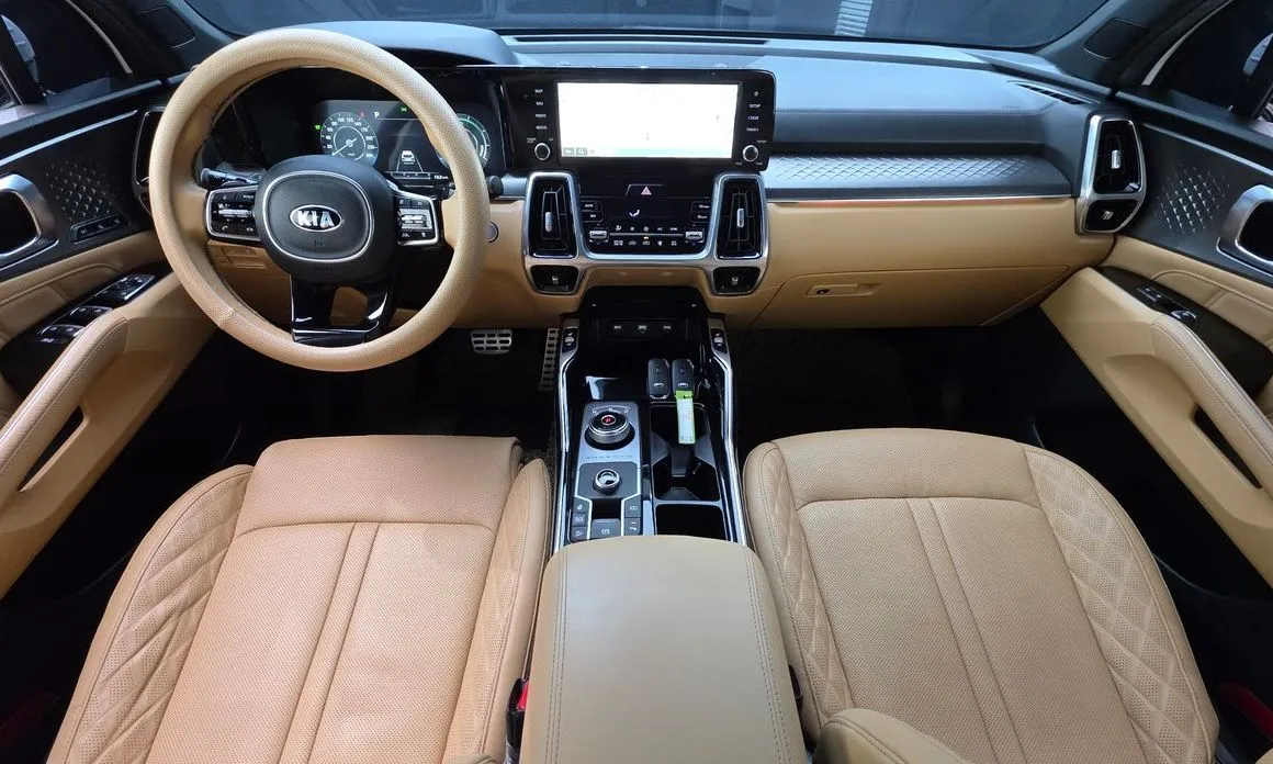 Kia Sorento — фото 10
