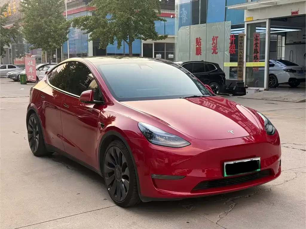 Tesla Model Y — фото 7