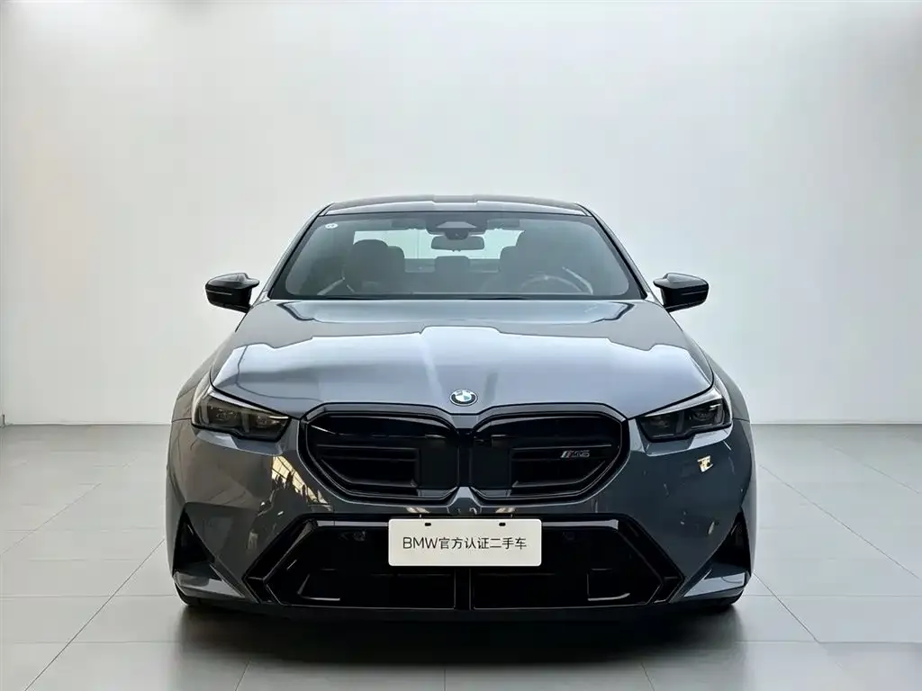 BMW M5 New Energy — фото 4