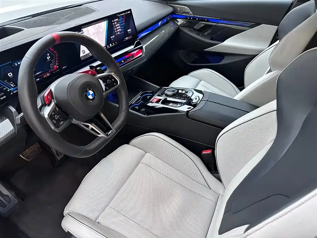 BMW M5 New Energy — фото 9