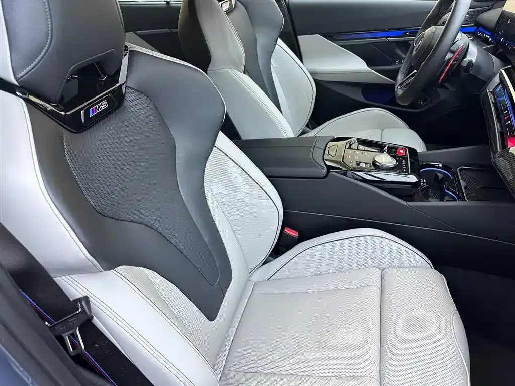 BMW M5 New Energy — фото 2