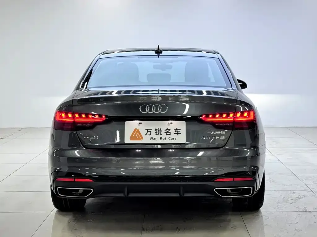 Audi A4L — фото 5