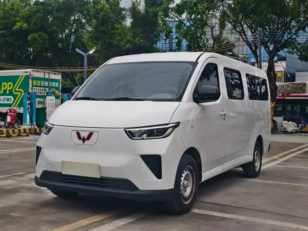 Wuling Yangguang — фото 1