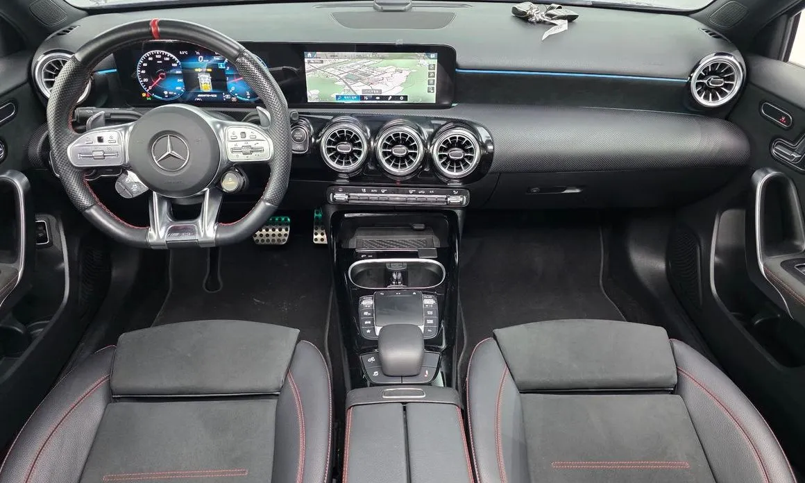 Mercedes-Benz A-Class — фото 10
