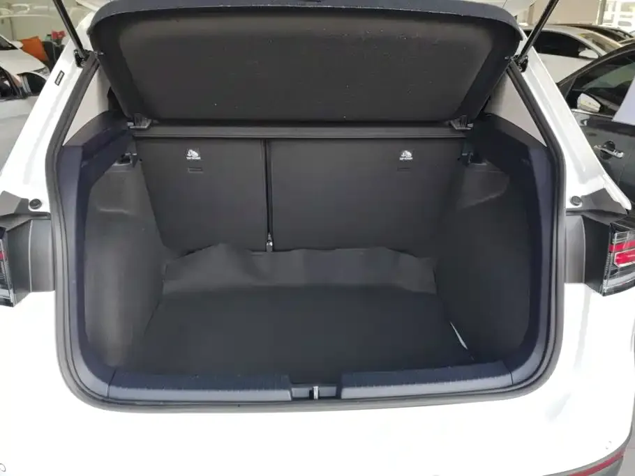 Volkswagen Tharu — фото 2