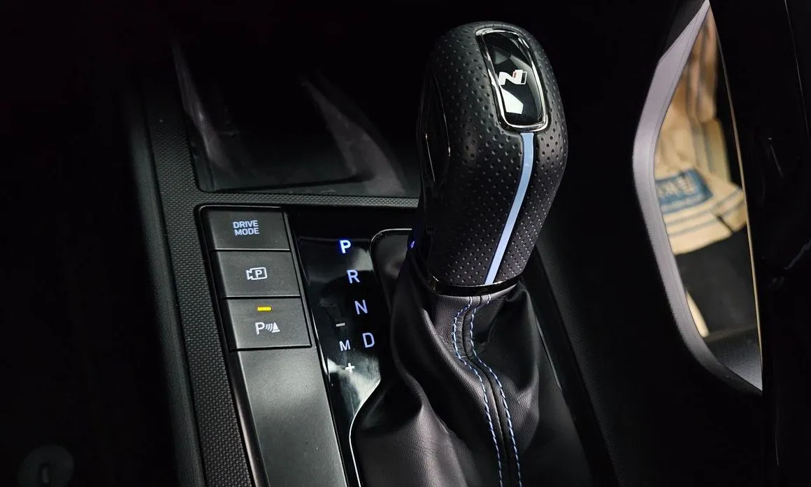 Hyundai AVANTE — фото 3