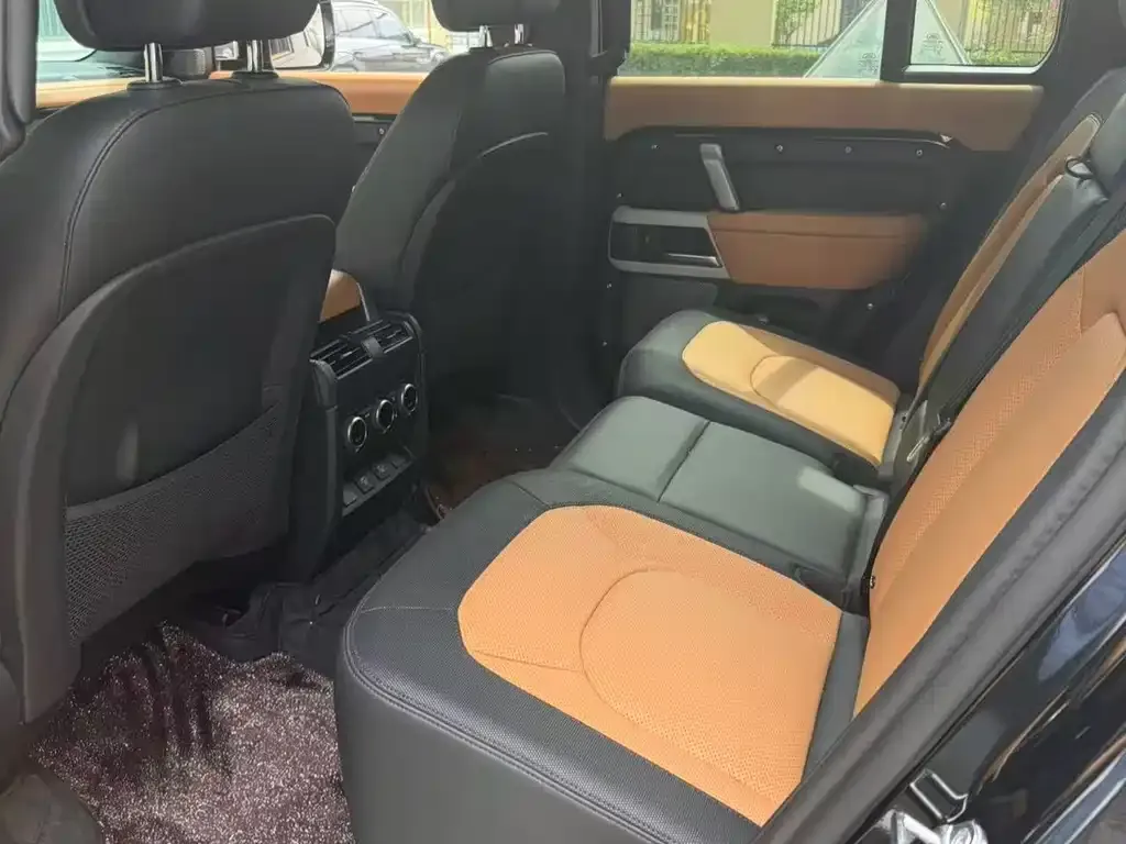 Land Rover Defender — фото 4