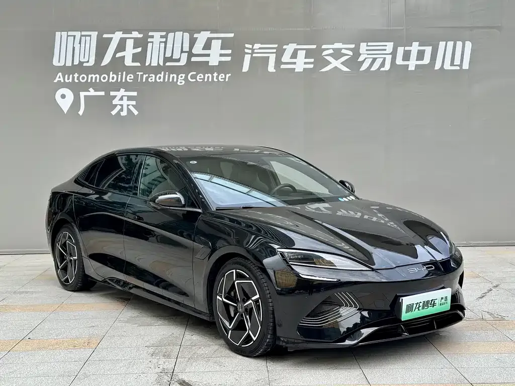 BYD Seal — фото 3