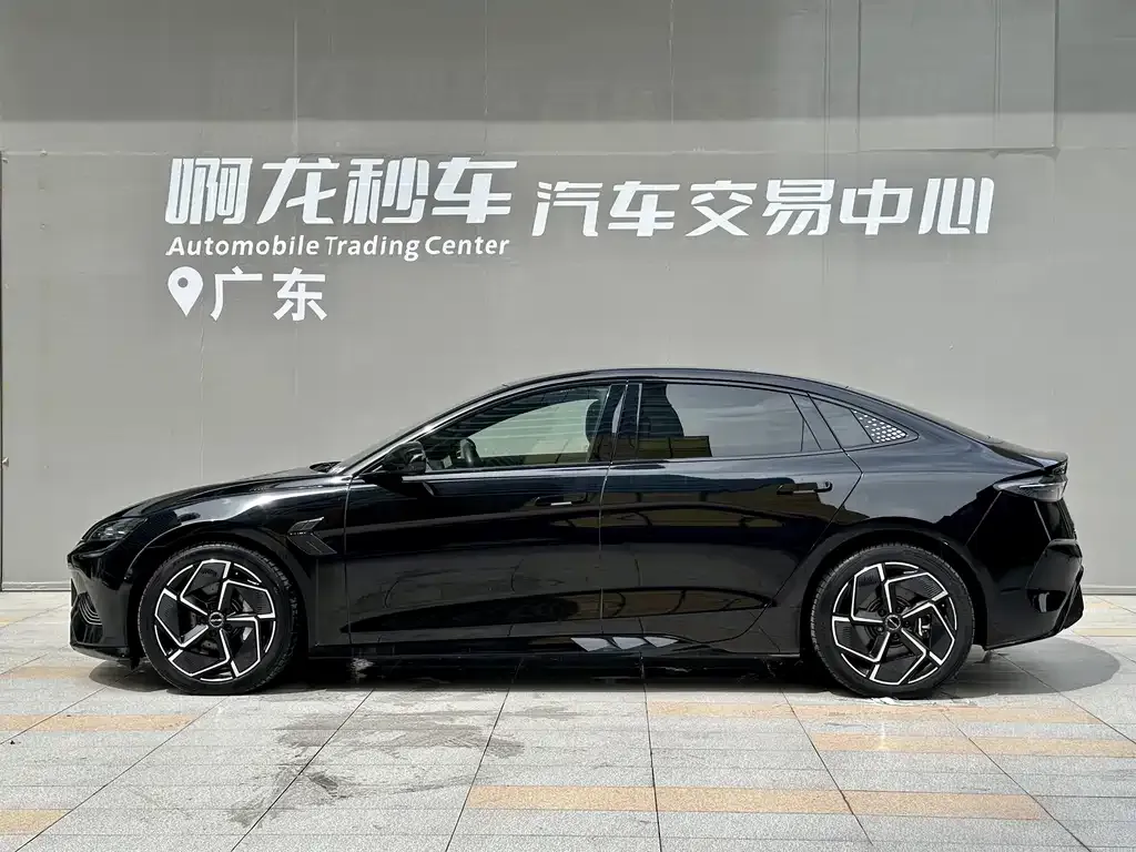 BYD Seal — фото 4