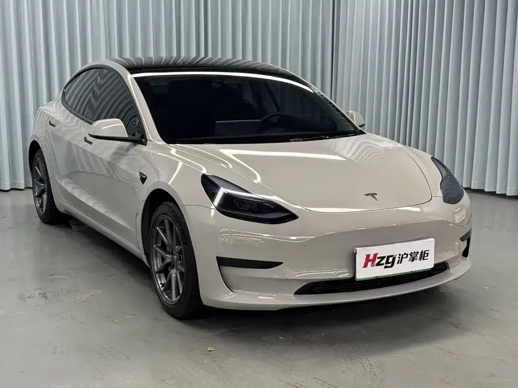 Tesla Model 3 — фото 3