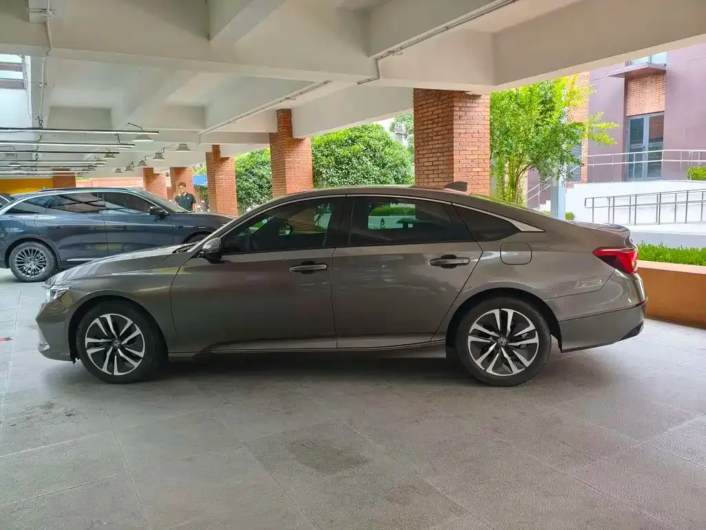 Honda Inspire — фото 3