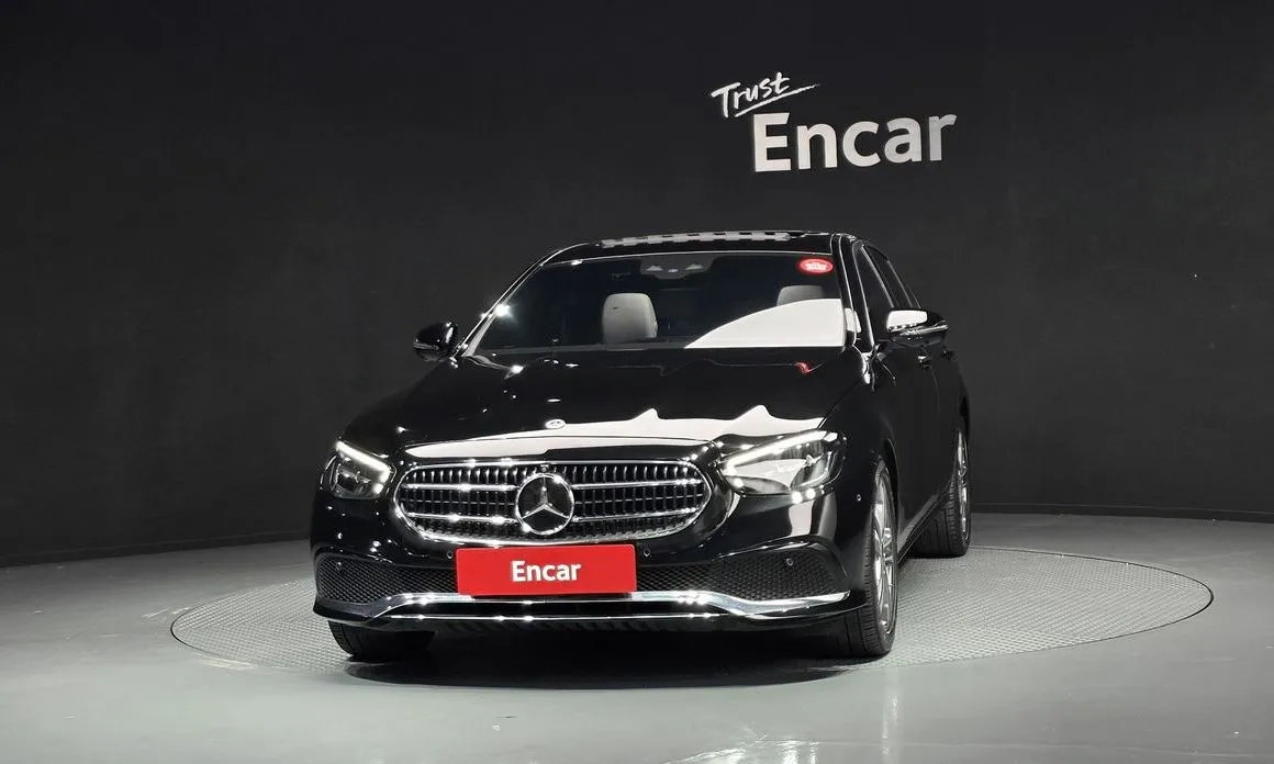 Mercedes-Benz E-Class — фото 5
