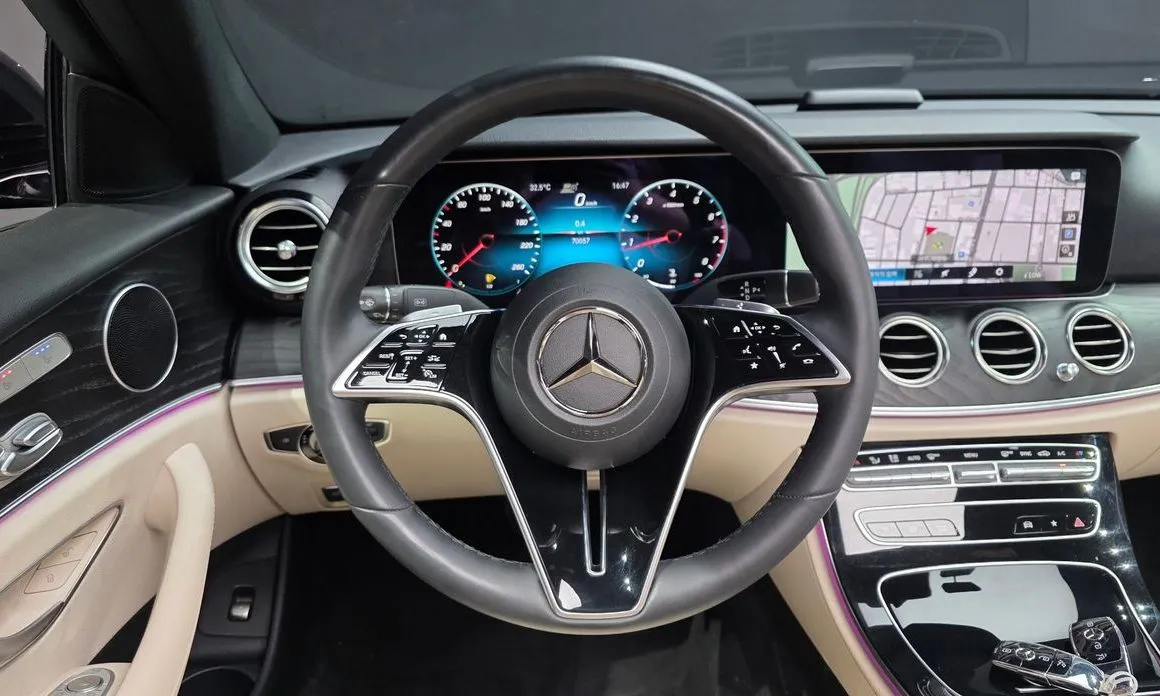 Mercedes-Benz E-Class — фото 10